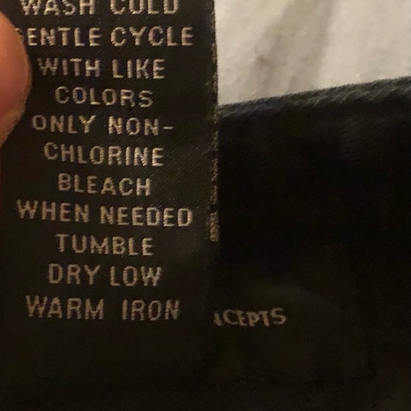 INC SHORTS - Picture 5 of 5